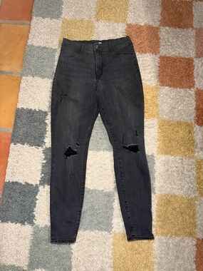 Fashion Nova Black Skinny Distressed Women's Jeans